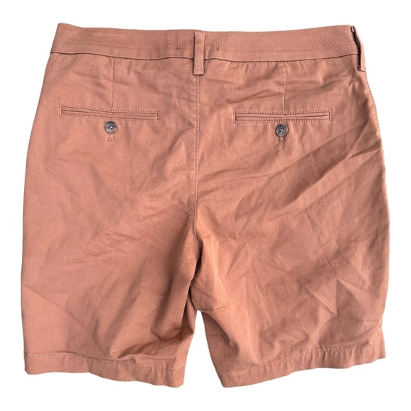 Men’s express flat front brown shorts - Picture 2 of 5